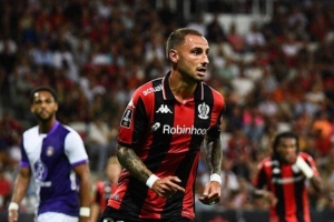 星空体育app下载-跟队记者：尤文先租后买报价32岁克劳斯，遭尼斯拒绝&amp;转会已冷却