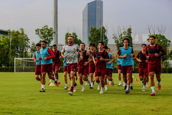 星空体育登录入口-海港队周三集结完毕，全面开启新阶段备战训练